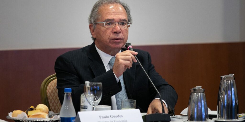 mercosul-causou-danos-ao-brasil-nas-ultimas-decadas,-diz-guedes