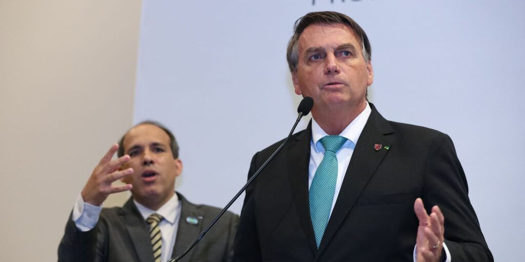 bolsonaro-pede-a-empresarios-para-segurarem-preco-dos-alimentos