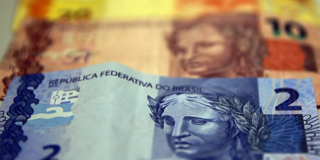 Notas de dinheiro - Contabiehl