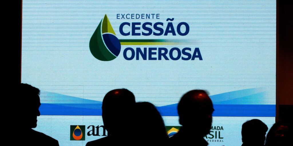 Apresentação de slides do Excedente da Cessão Onerosa - Contabiehl