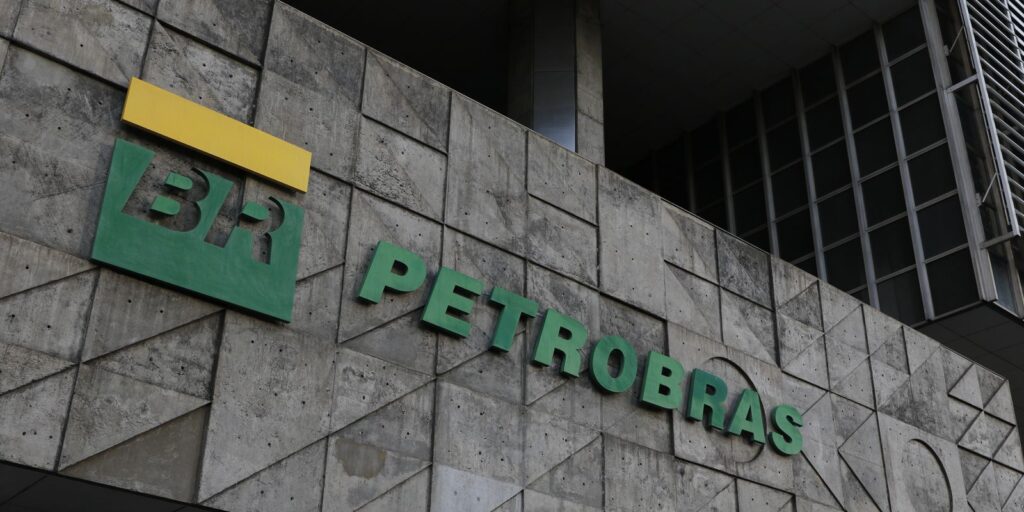 Fachada prédio da Petrobras- Contabiehl