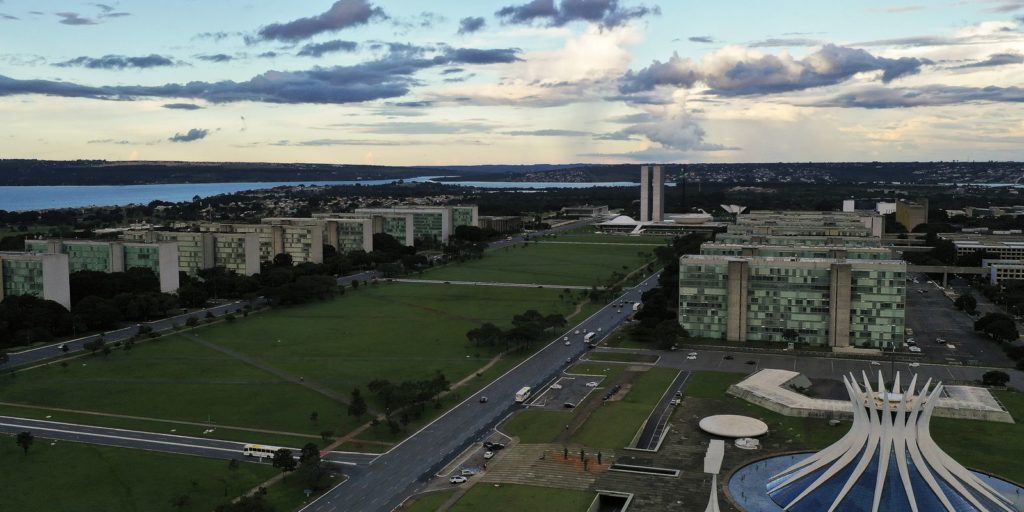 servidores-terao-ponto-facultativo-no-dia-22-de-abril