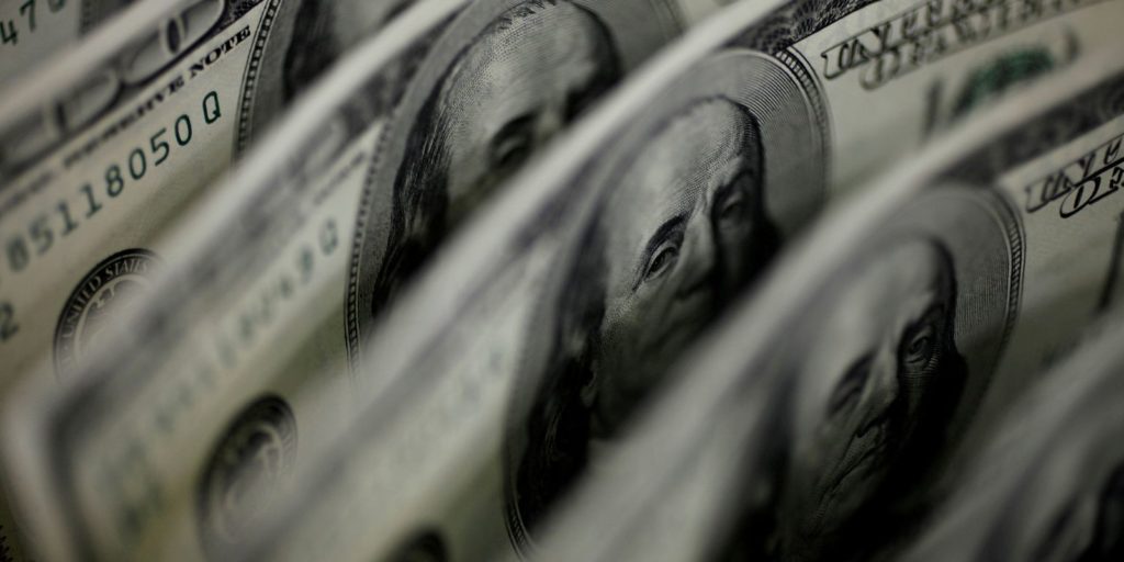 contas-externas-tem-saldo-negativo-de-us$-2,4-bilhoes-em-fevereiro