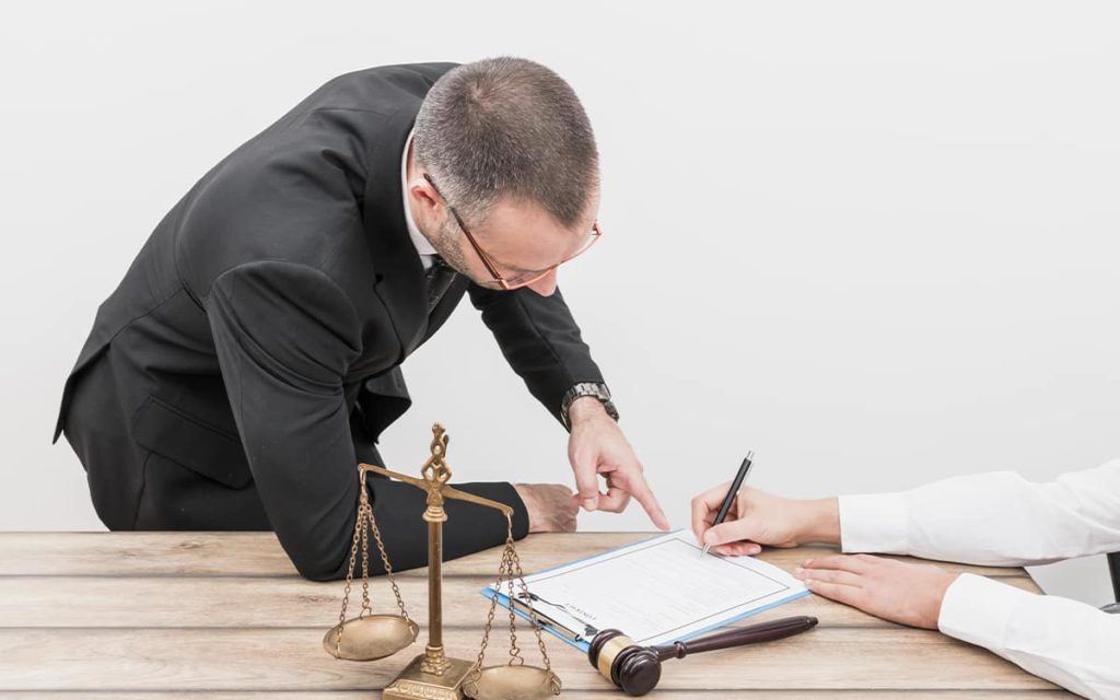 preciso-fazer-a-averbacao-das-casas-antes-de-iniciar-a-usucapiao-extrajudicial?