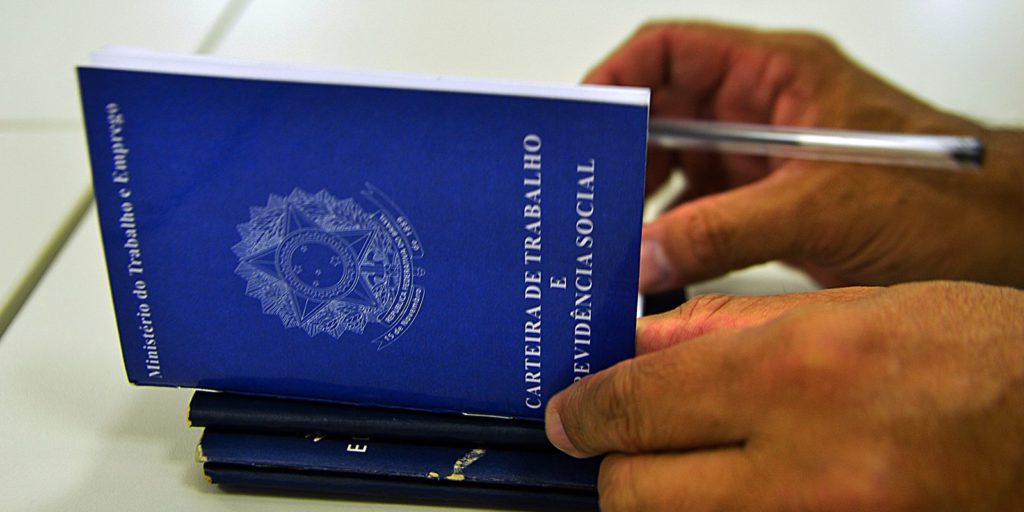 agencia-brasil-explica-motivos-de-demissao-por-justa-causa