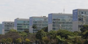 gastos-reais-com-funcionalismo-caem-para-menor-nivel-desde-2008