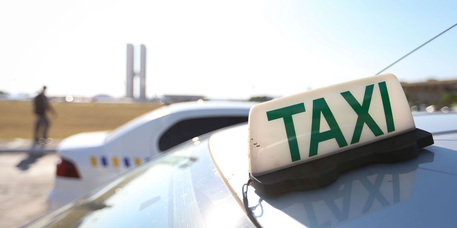 auxilios-caminhoneiro-e-taxista-serao-pagos-neste-sabado