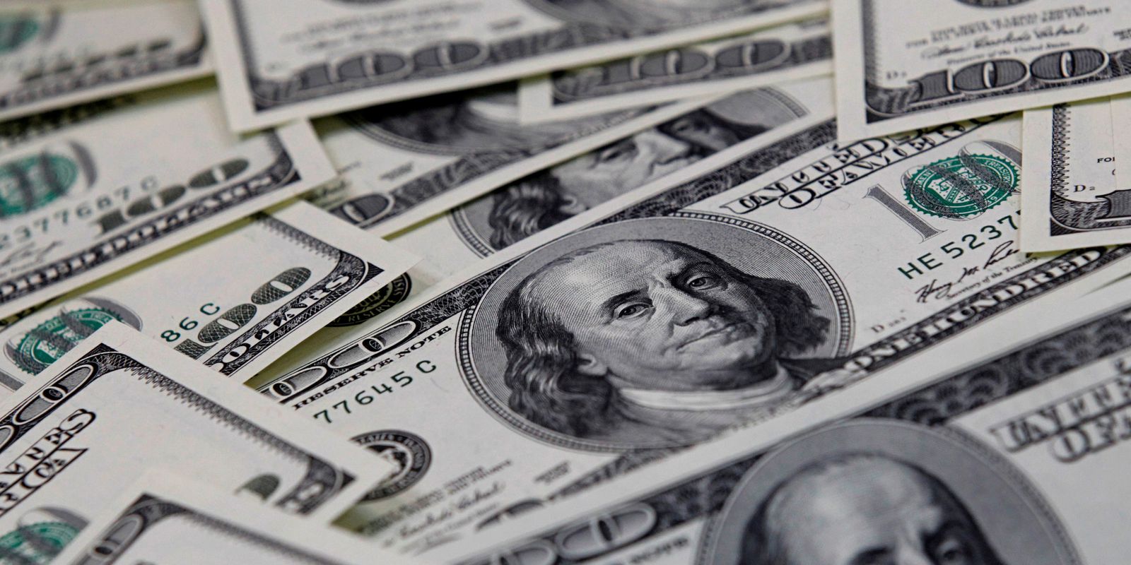 dolar-cai-para-r$-5,19-em-dia-de-feriado-nos-estados-unidos