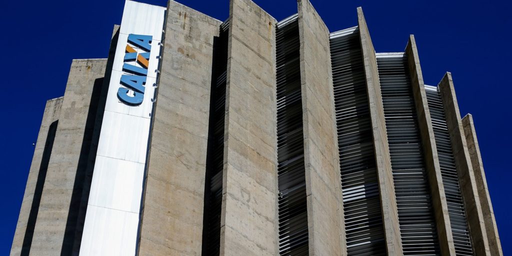 caixa-suspende-operacoes-consignadas-no-auxilio-brasil