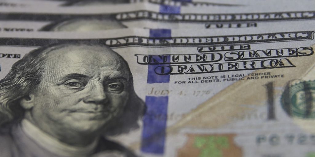 dolar-cai-para-r$-5,18-em-dia-de-anuncio-de-ministros-do-novo-governo